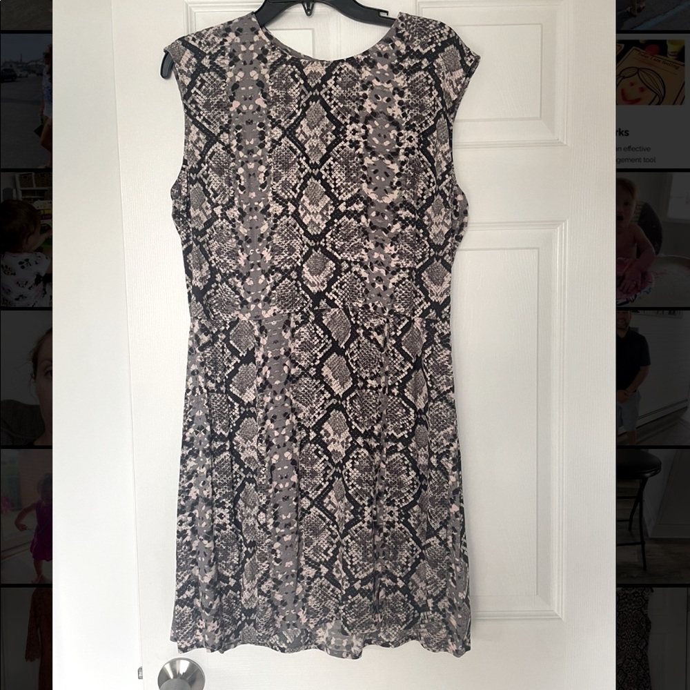 Leith casual dress, snake pattern, size large